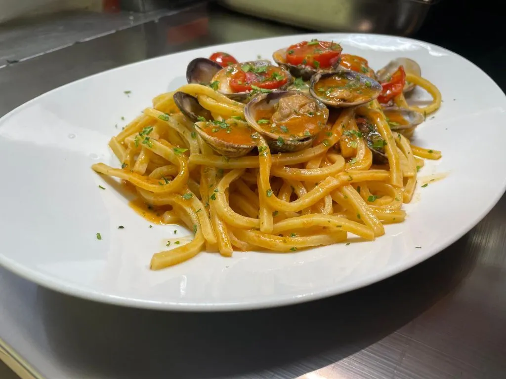 Spaghetti alle vongole fresche