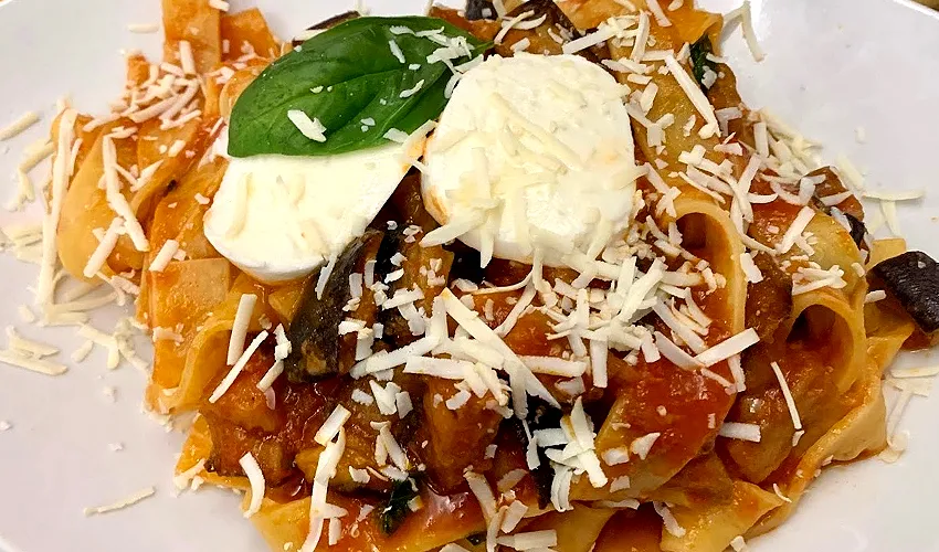 Pasta fresca ai frutti di mare