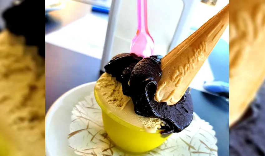 Cannolo siciliano con ricotta fresca